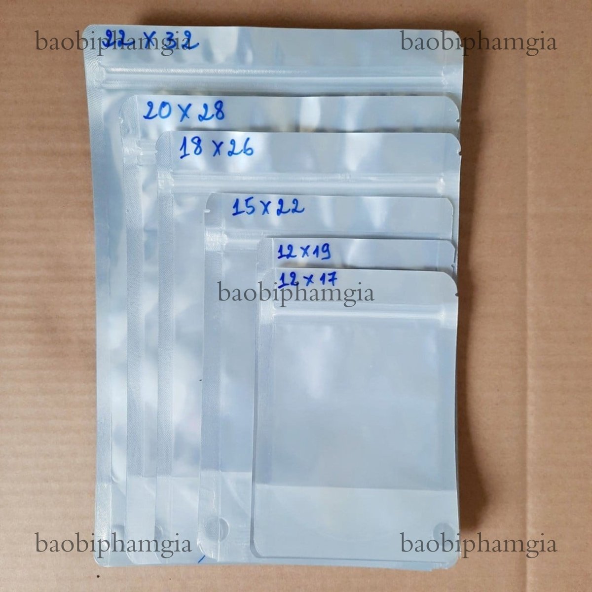 T&uacute;i zip nhiều cỡ ghi k&iacute;ch thước bằng cm