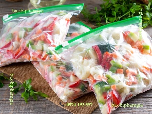 baobiphamgia-mẫu túi đựng rau sạch- in túi zip theo yêu cầu-2