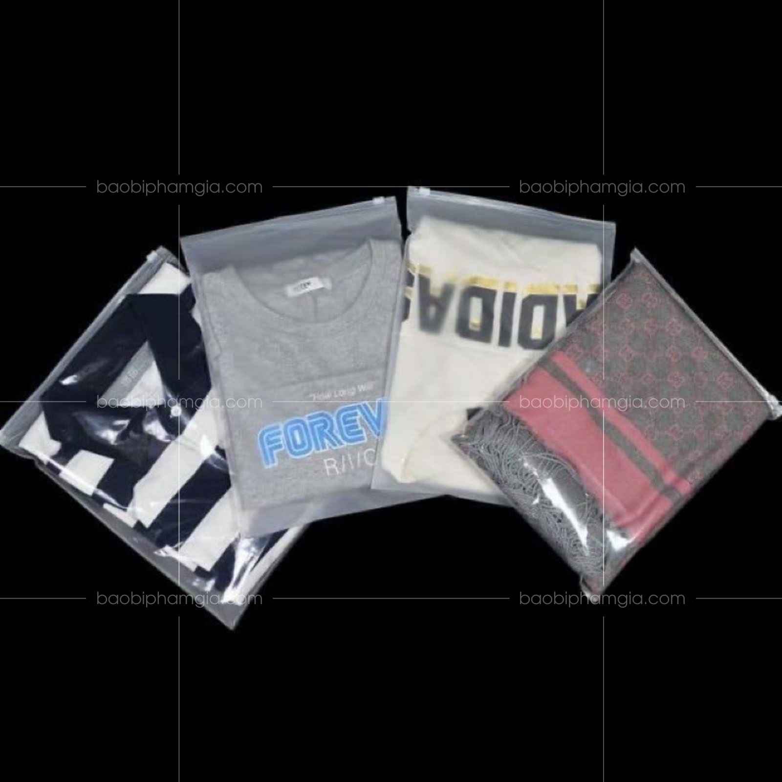 In túi Zip đựng quần áo theo yêu cầu tại Bao Bì Phạm Gia
